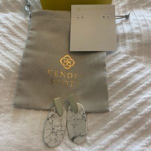 NWT Kendra Scott Earrings marble